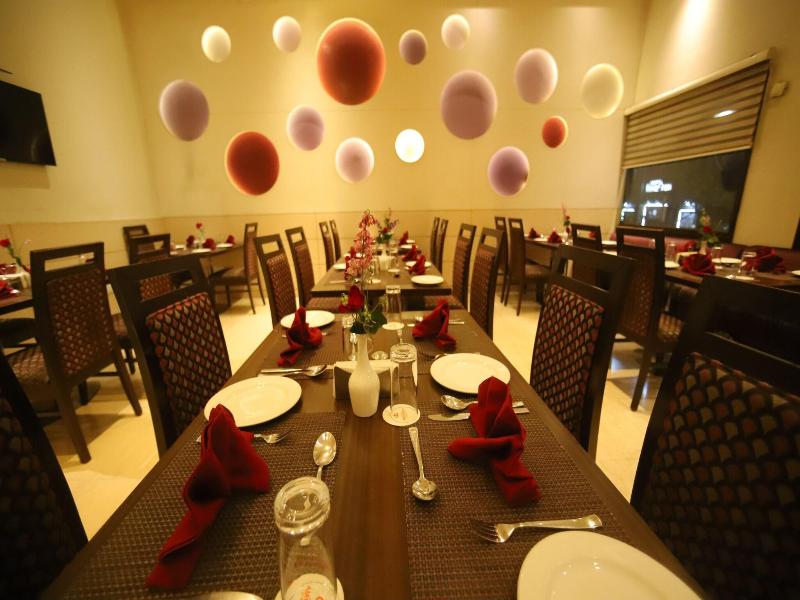 Hotel Amrapali Grand image