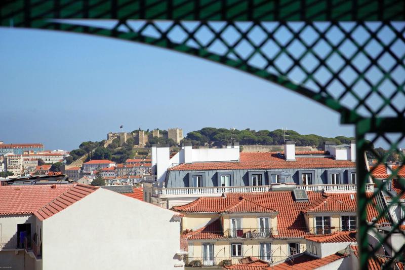 Lisbon Colours Bairro Alto Apartments image