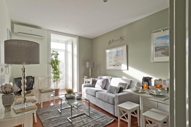 Lisbon Colours Bairro Alto Apartments image