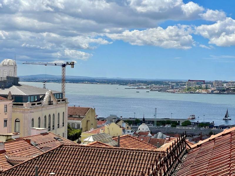 Lisbon Colours Bairro Alto Apartments image
