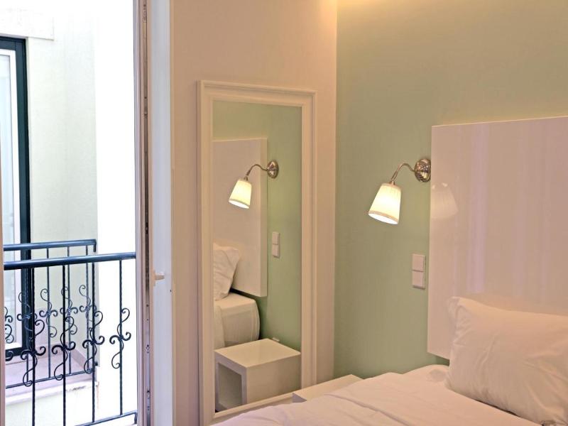 Lisbon Colours Bairro Alto Apartments image