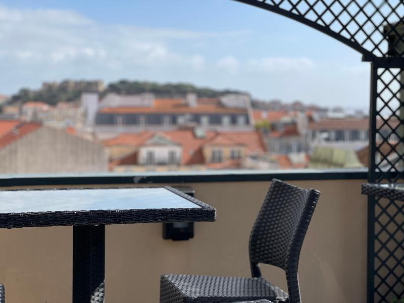 Lisbon Colours Bairro Alto Apartments image