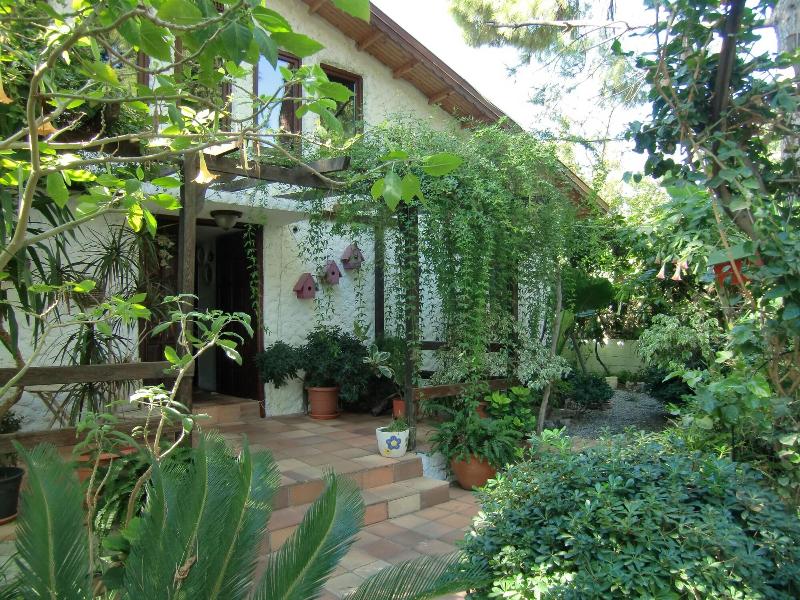 Happy Caretta Hotel image