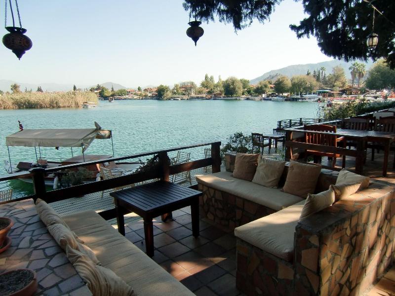 Happy Caretta Hotel image