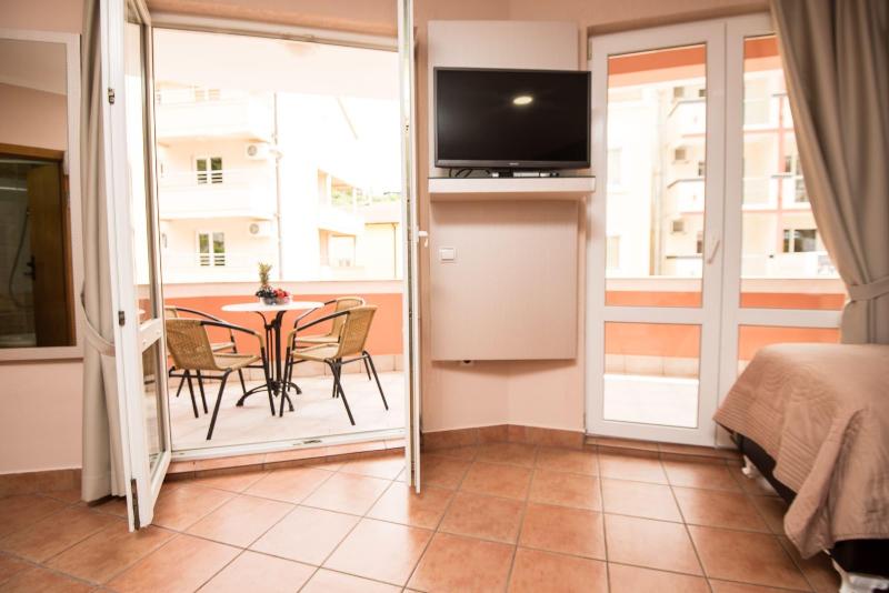Apartments Sofija image
