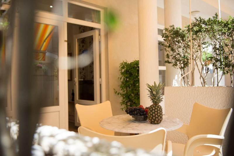 Apartments Sofija image