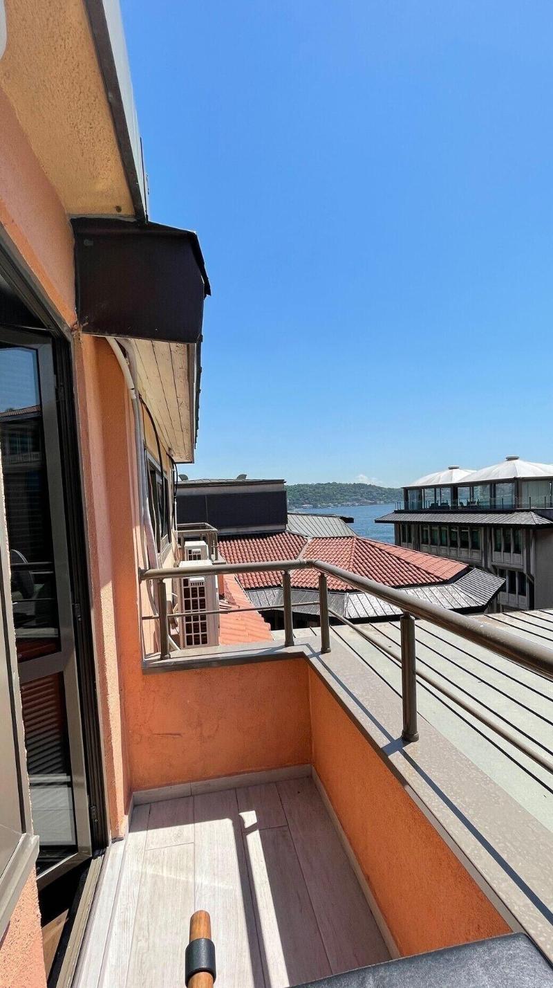 Feri Suites image