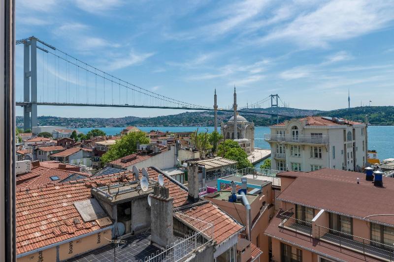 Feri Suites image