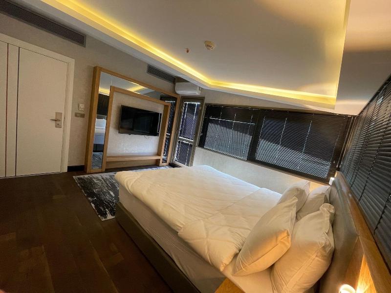 Feri Suites image
