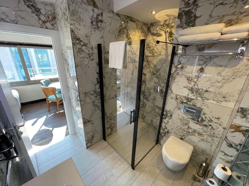 Feri Suites image