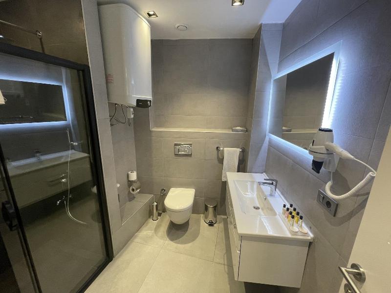 Feri Suites image