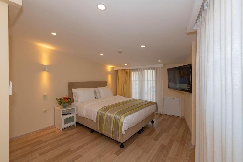 Feri Suites image
