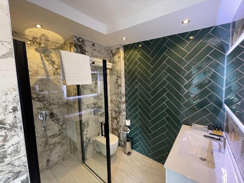 Feri Suites image