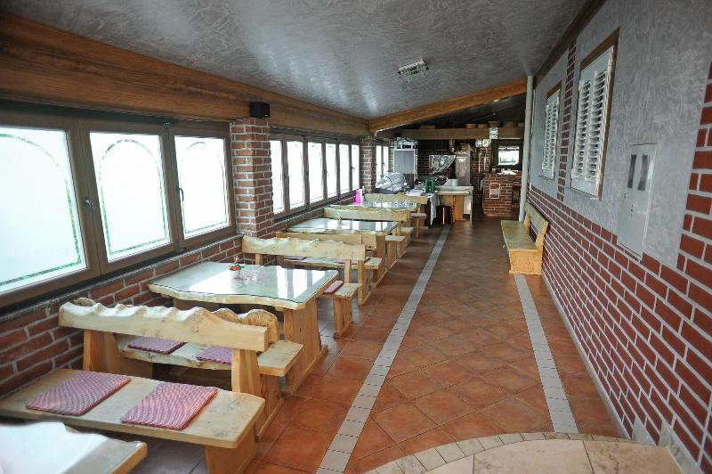 Vila Caska — restaurant