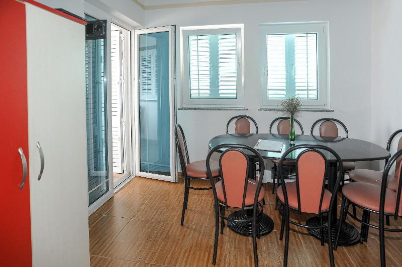 Vila Caska image