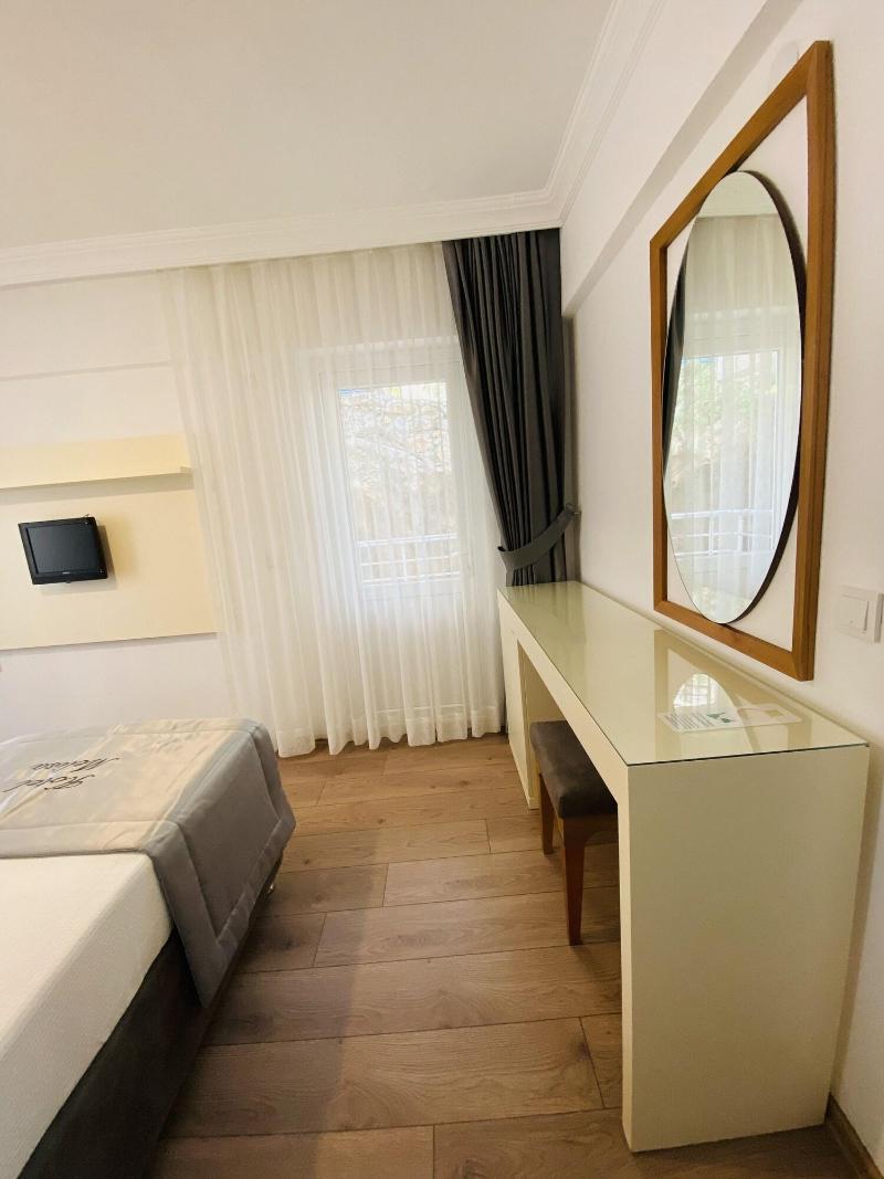 Hotel Melisa image