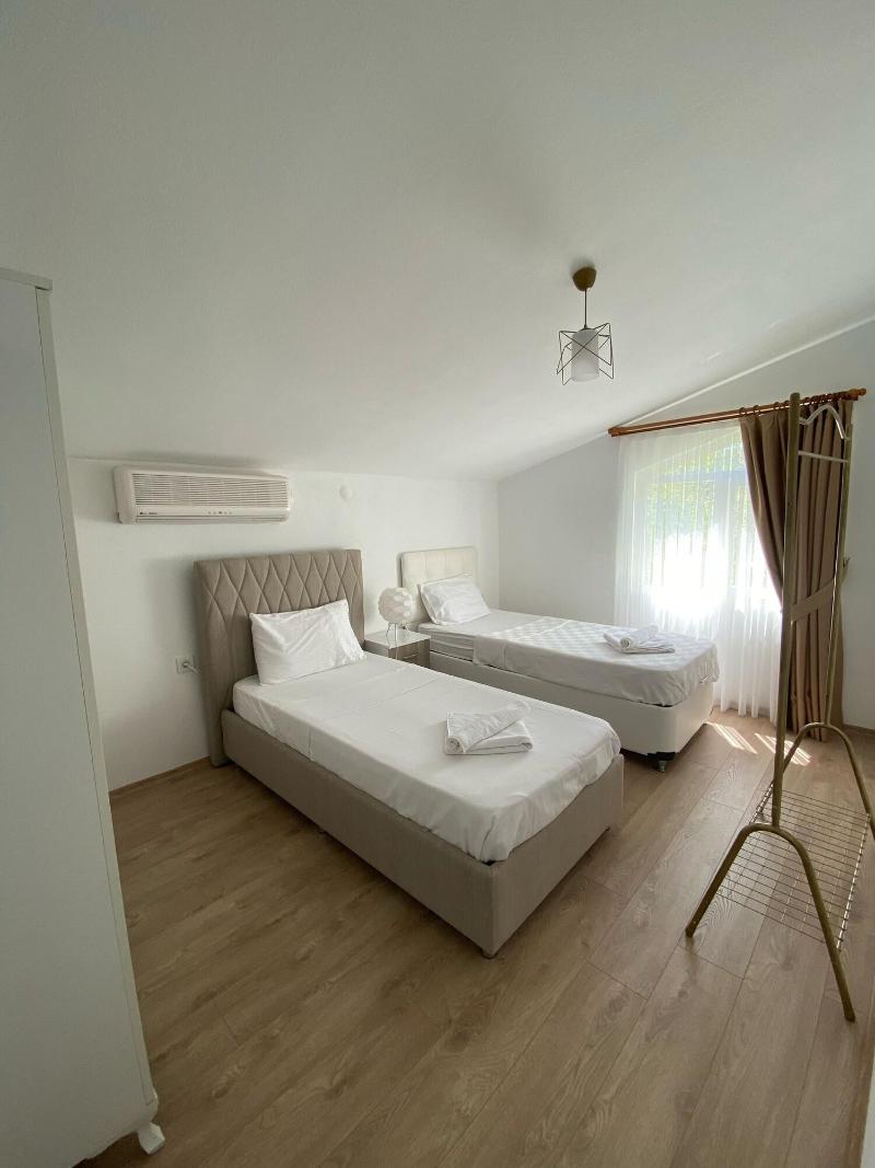 Hotel Melisa image