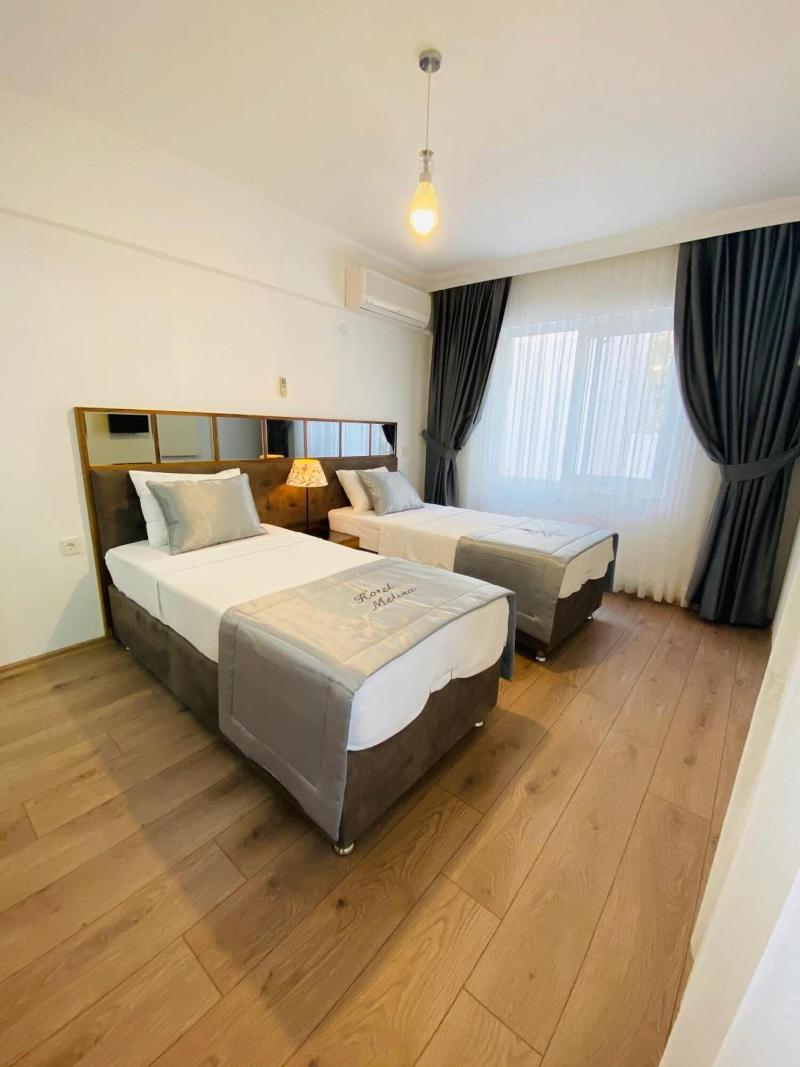 Hotel Melisa image