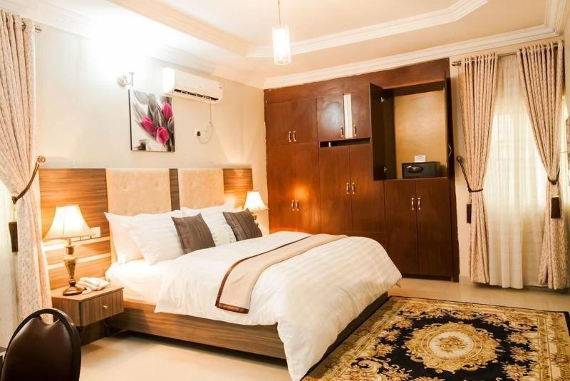Inti's Royal Suite image