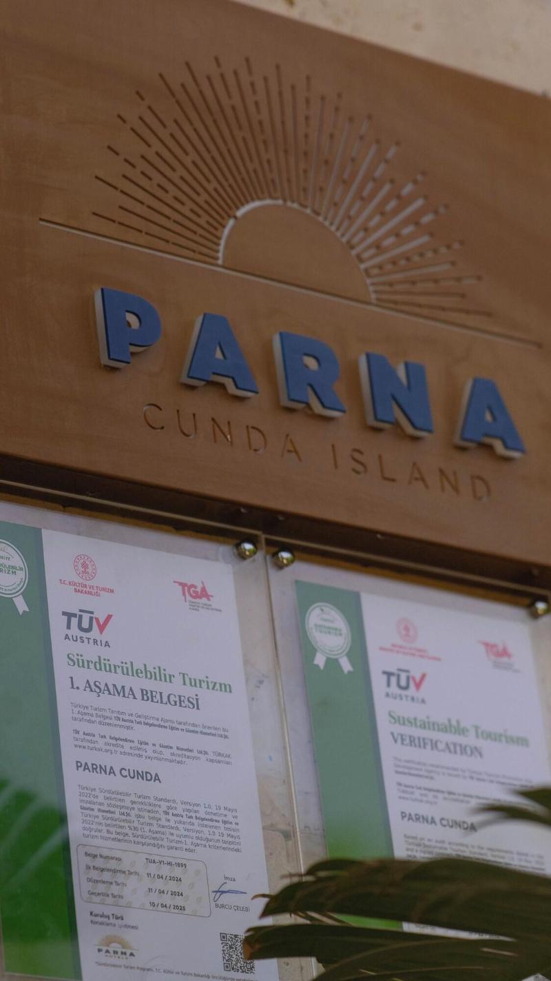 Parna Hotel image