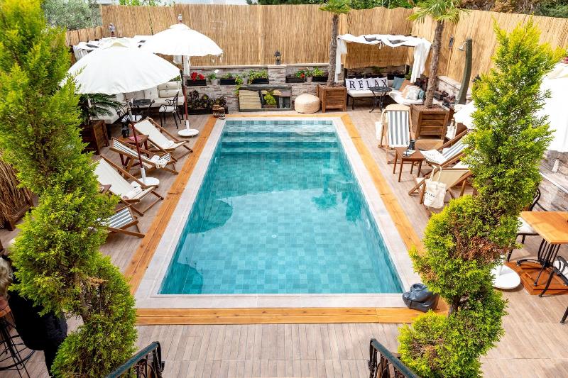 Parna Hotel image