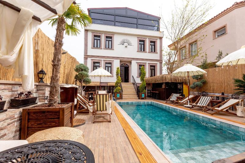 Parna Hotel image