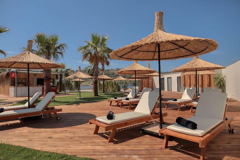 Parna Hotel image