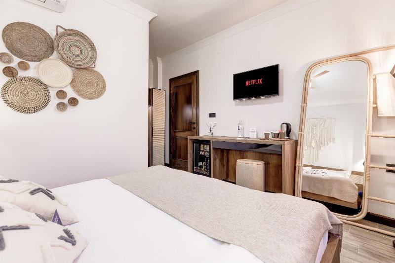 Parna Hotel image