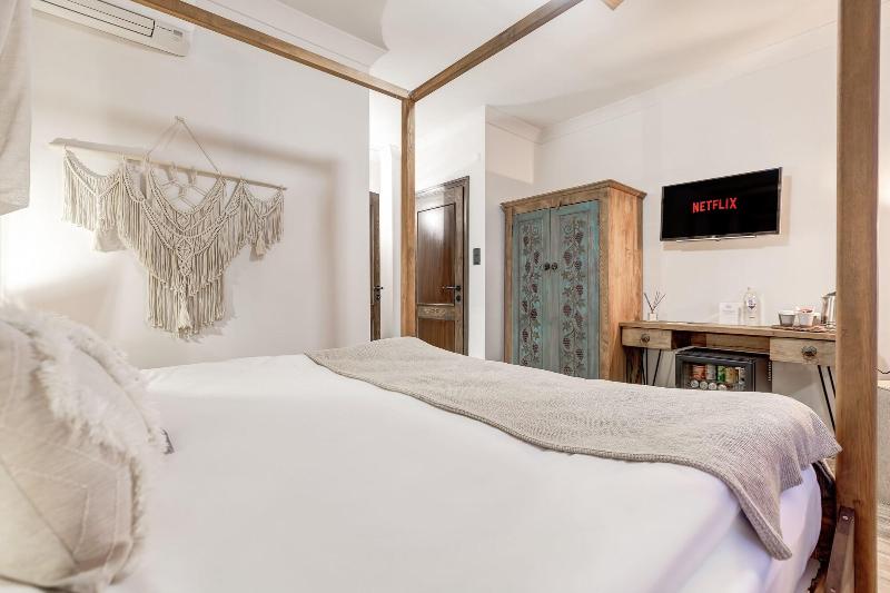 Parna Hotel image