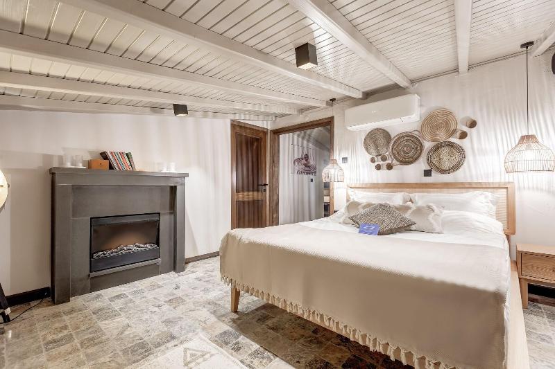 Parna Hotel image