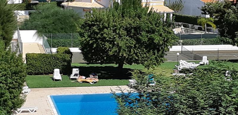 Jeannies Oura Estrela Apartamentos image