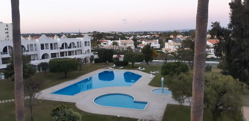 Jeannies Oura Estrela Apartamentos image