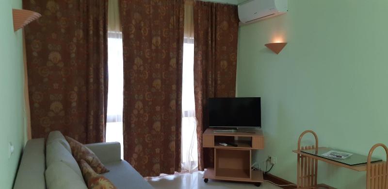 Jeannies Oura Estrela Apartamentos image