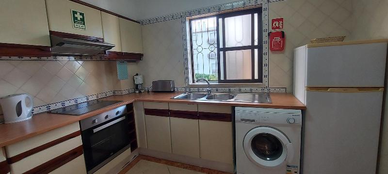 Jeannies Oura Estrela Apartamentos image