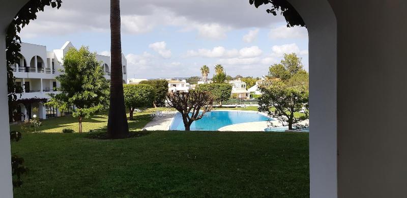 Jeannies Oura Estrela Apartamentos image