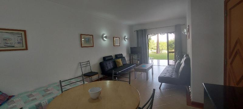 Jeannies Oura Estrela Apartamentos image