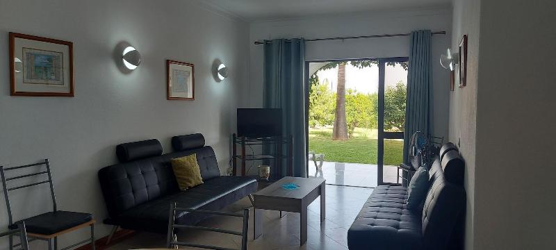 Jeannies Oura Estrela Apartamentos image