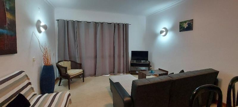 Jeannies Oura Estrela Apartamentos image