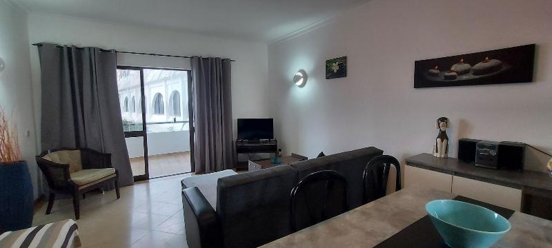 Jeannies Oura Estrela Apartamentos image