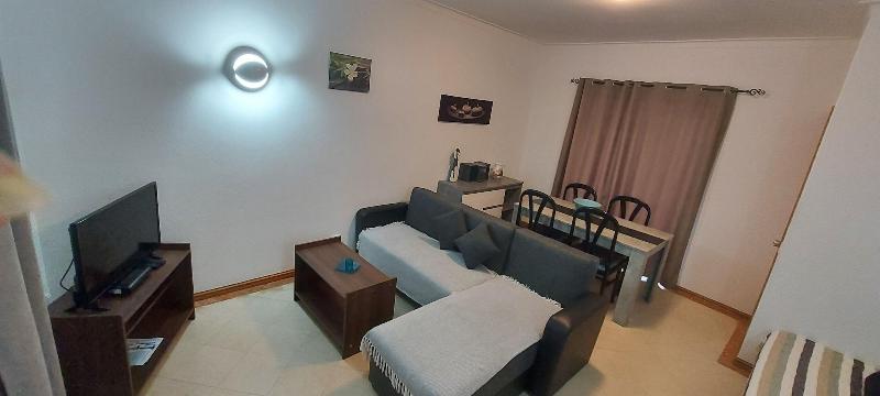 Jeannies Oura Estrela Apartamentos image