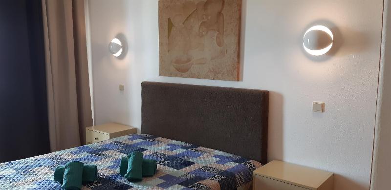 Jeannies Oura Estrela Apartamentos image