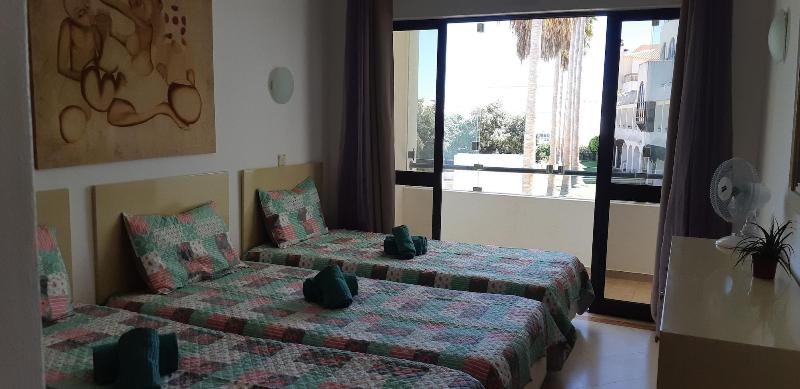 Jeannies Oura Estrela Apartamentos image