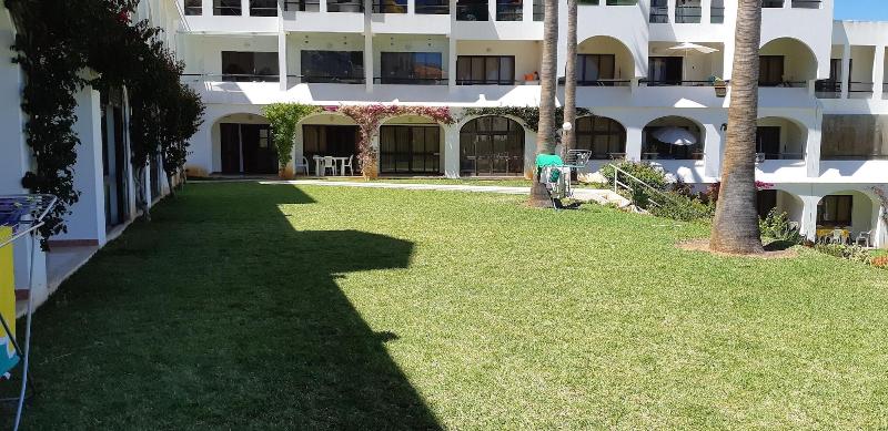Jeannies Oura Estrela Apartamentos image