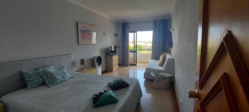 Jeannies Oura Estrela Apartamentos image