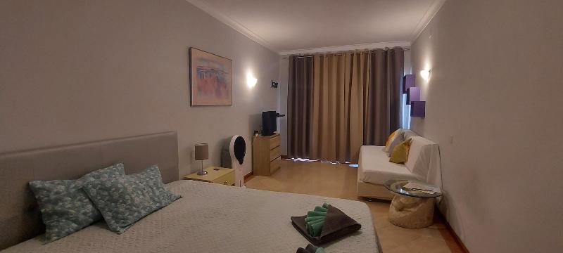 Jeannies Oura Estrela Apartamentos image