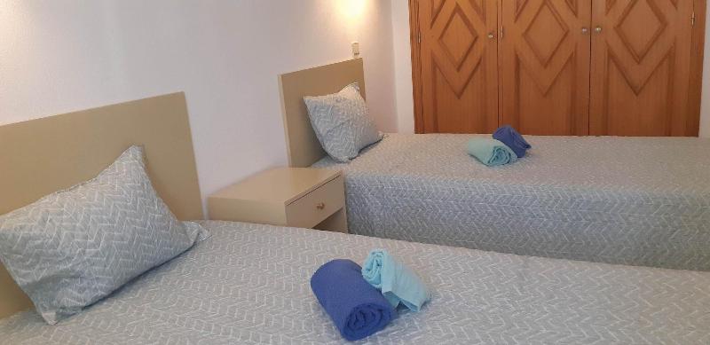 Jeannies Oura Estrela Apartamentos image