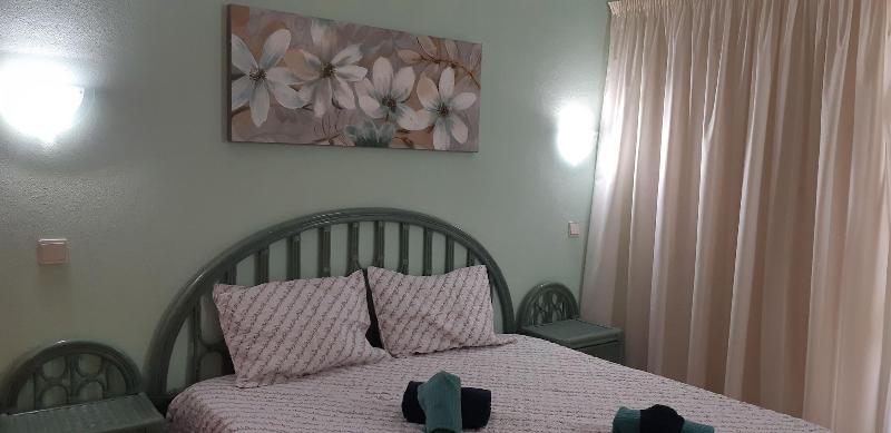 Jeannies Oura Estrela Apartamentos image