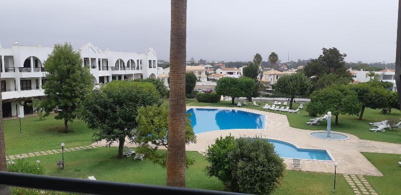 Jeannies Oura Estrela Apartamentos image