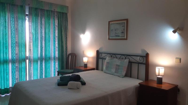 Jeannies Oura Estrela Apartamentos image