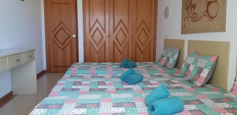 Jeannies Oura Estrela Apartamentos image